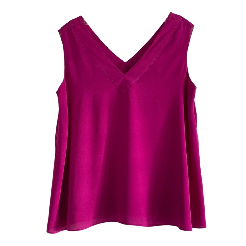 Lilly Pulitzer Fuchsia sleeveless V-Neck Blouse size large